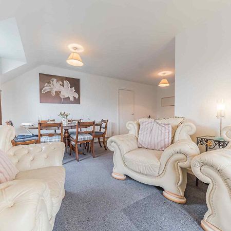 Pass The Keys Comfortable 3 Bed In Central Bowness With Parking Windermere Buitenkant foto