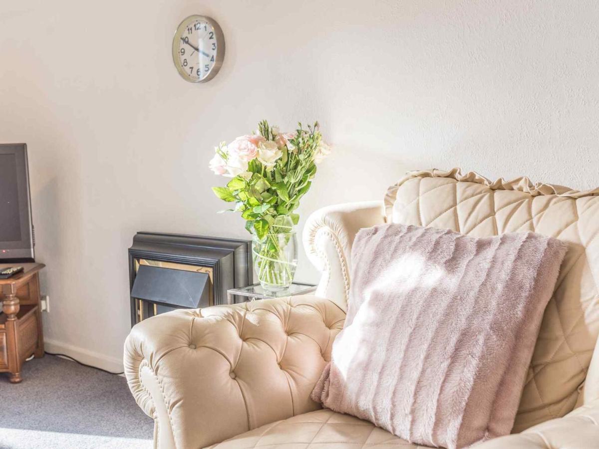 Pass The Keys Comfortable 3 Bed In Central Bowness With Parking Windermere Buitenkant foto