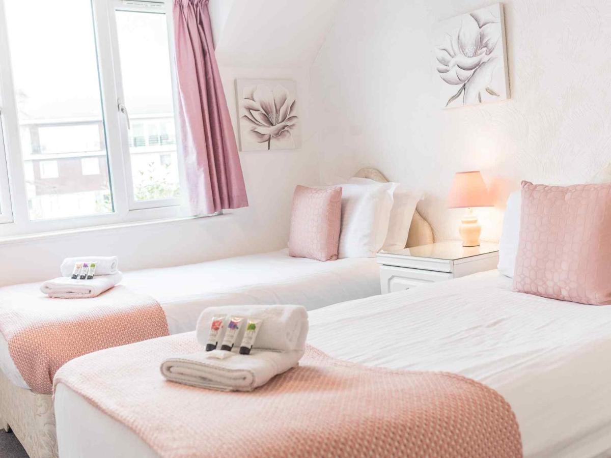 Pass The Keys Comfortable 3 Bed In Central Bowness With Parking Windermere Buitenkant foto